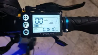 Patinete Eléctrico con Luces LED