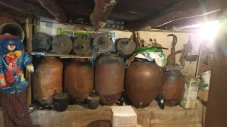 Garrafones y tinajas de barro