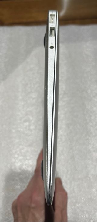 MacBook Air 11,6 Plata