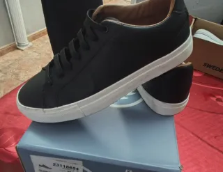 Zapatillas Zara color negro Talla 41