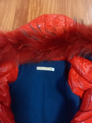 Abrigo rojo niña Noma Fernández talla 14