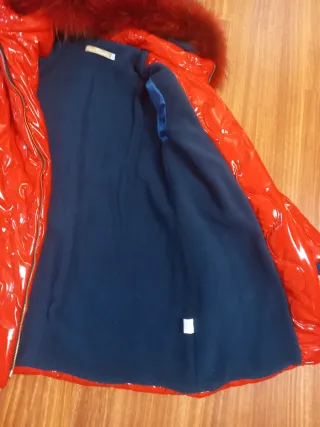 Abrigo rojo niña Noma Fernández talla 14