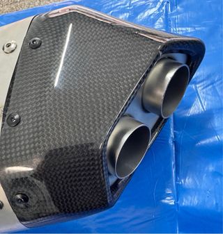 Escape Akrapovič BMW R1300GS Carbono