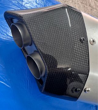 Escape Akrapovič BMW R1300GS Carbono