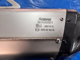 Escape Akrapovič BMW R1300GS Carbono