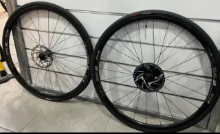 Ruedas DT Swiss R470db