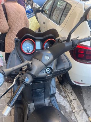 Yamaha Xmax 125 Negra
