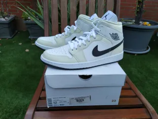 Jordan 1 Mid Coconut Talla 44.5 EUR