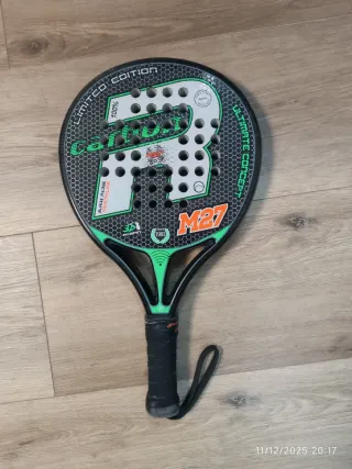 Pala de pádel Bullpadel M27