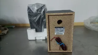 Altavoces, negro nuevo sin estrenar