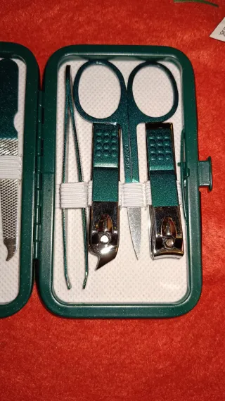 Set 10 pezzi manicure kit tascabile