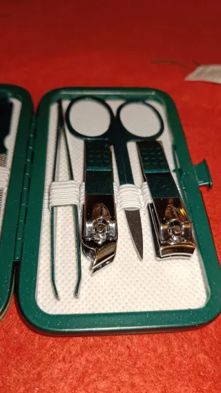 Set 10 pezzi manicure kit tascabile