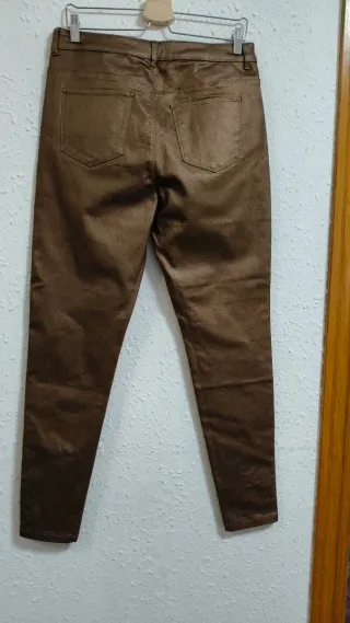 Pantalón vestir bronce talla 42