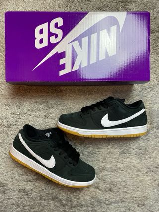 Nike SB Dunk Low Pro Black Gum 40