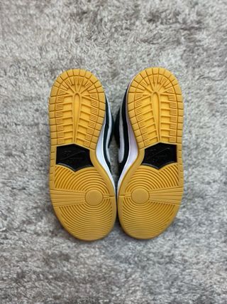 Nike SB Dunk Low Pro Black Gum 40