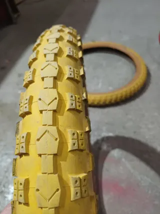 Neumáticos BMX 20x2.125