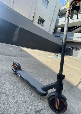 Xiaomi Electric Scooter 4 Go + cargador