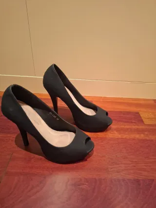 Zapatos de tacón negros talla 38
