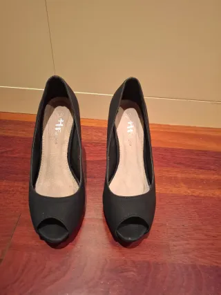 Zapatos de tacón negros talla 38