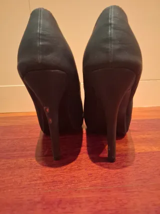 Zapatos de tacón negros talla 38