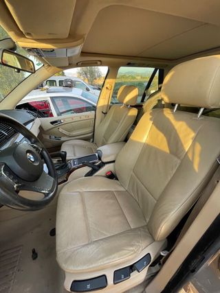 Interior BMW X5 Beige