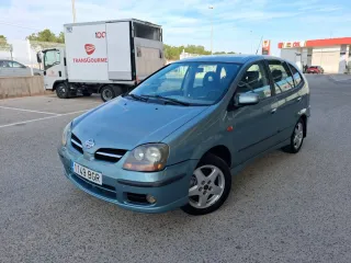 Nissan Almera 2001