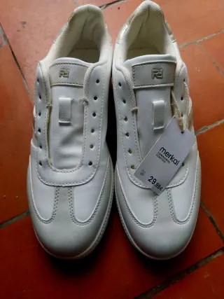 Zapatillas Mujer Merkal Blancas y Doradas Talla 38