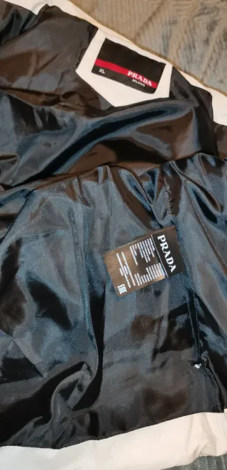 Chaleco Prada Beige y Negro Hombre