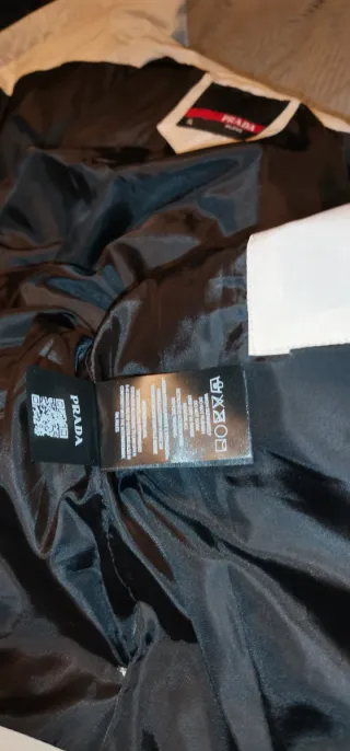 Chaleco Prada Beige y Negro Hombre