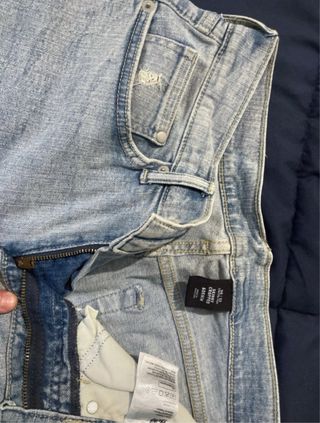 Jeans uomo strappati