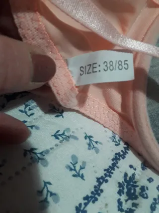 Sujetador rosa con relleno