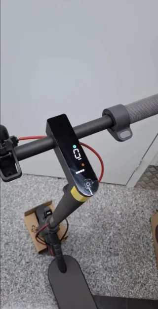 PATINETE ELÉCTRICO XIAOMI SCOOTER MI 4