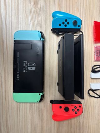 Nintendo Switch + Accesorios URGE VENTA