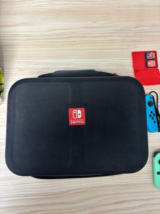 Nintendo Switch + Accesorios URGE VENTA