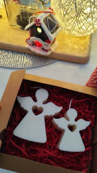 Candele artigianali di soia a forma di angelo