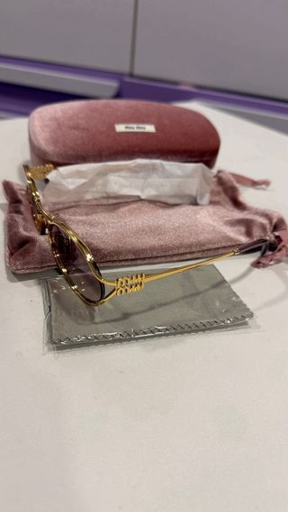 Gafas de mujer Miu Miu modelo MU 56RS