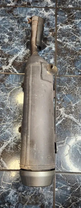 Escape Moto X-Max 125