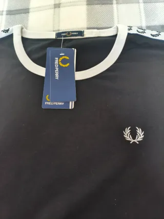 Camiseta Fred Perry Negra Talla L Nueva