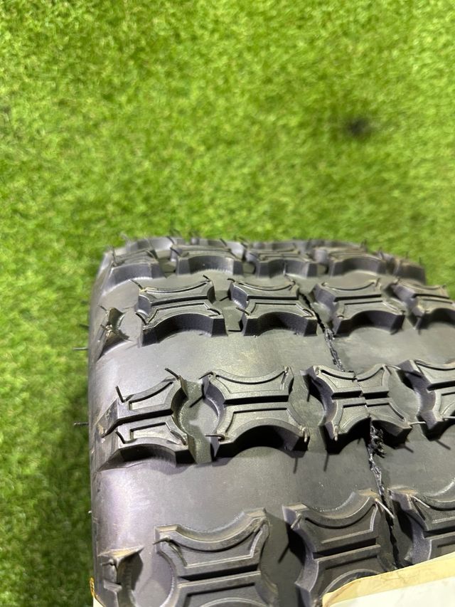 Neumático CST 18x9.50-8