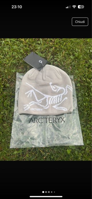 Cappello Arc'teryx Grigio Bianco