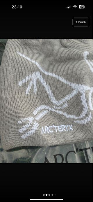 Cappello Arc'teryx Grigio Bianco