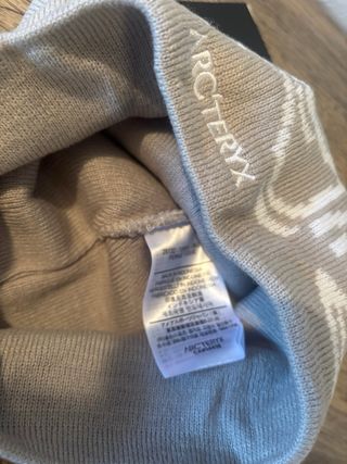 Cappello Arc'teryx Beige Bianco