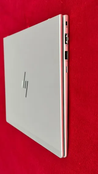 HP Elitebook 640 g11 - Pantalla táctil