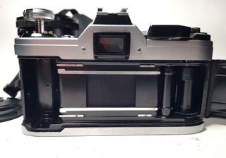 Canon AE-1 con objetivo FD 50mm 1:1.8 S.C.