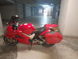 Honda VFR 800 VTEC