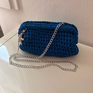 Borsa uncinetto blu con charm stella marina