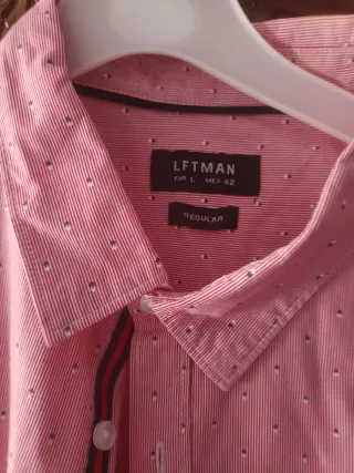 Camisa rosa de rayas