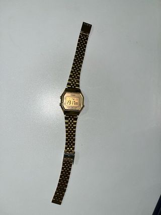 Reloj Casio Dorado