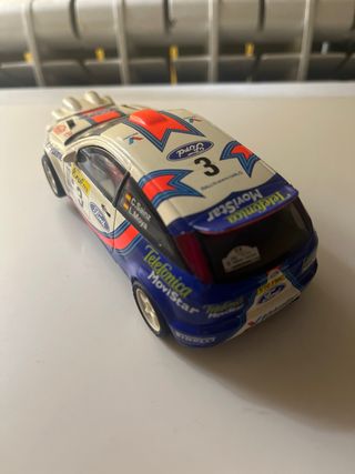 Coche Scalextric Ford Focus SCX