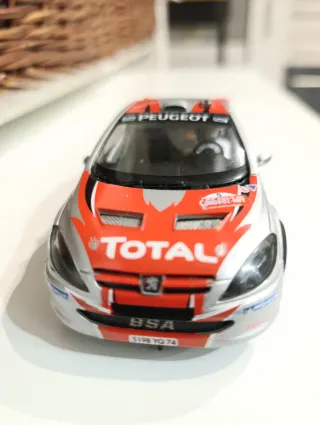 Coche Scalextric Peugeot 307WRC